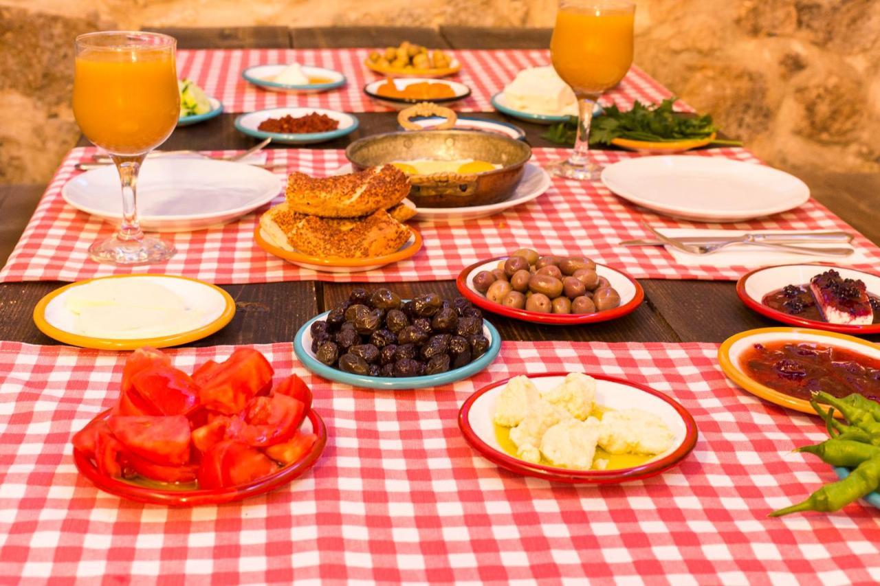 Ala Baykus Bed & Breakfast อาเลอเจอติ ภายนอก รูปภาพ